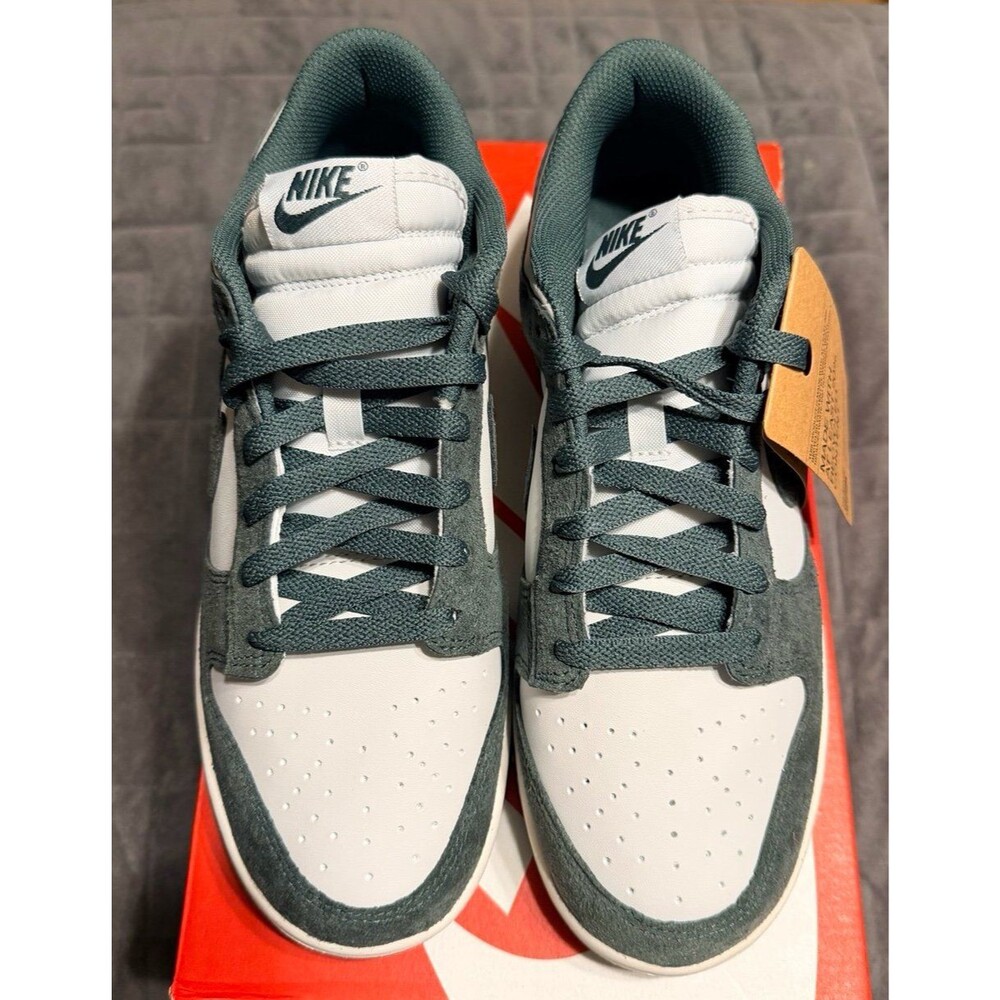 NIKE DUNK LOW VINTAGE GREEN SIZE 9